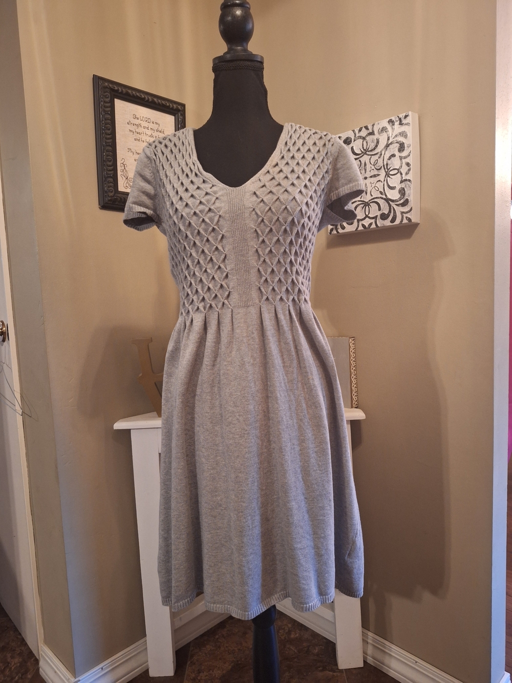 Fervour Modcloth Soft Knit Textured V-Neck Dress Sz M